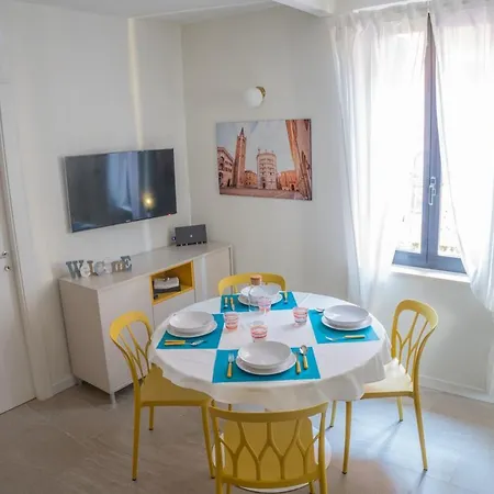 Apartment Parma: Bilocale A Due Passi Dal Centro Storico Parma