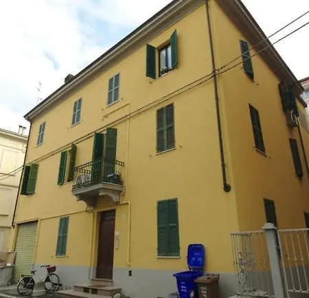 Apartment Parma: Bilocale A Due Passi Dal Centro Storico